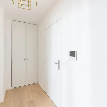 La Bella By Plaza Apartment